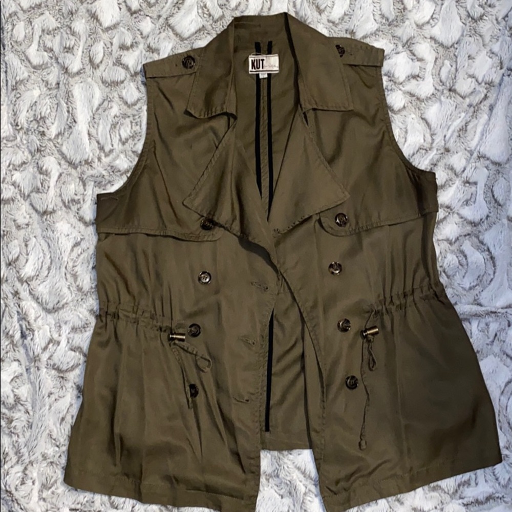 Utility style vest